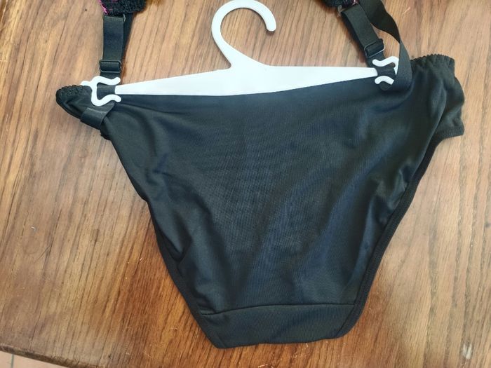 Ensemble lingerie - photo numéro 4