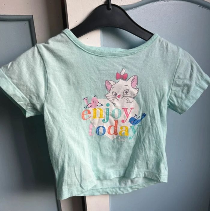 🐱 T-shirt Disney Marie 💙 | 9 mois | Manches courtes – Très bon état