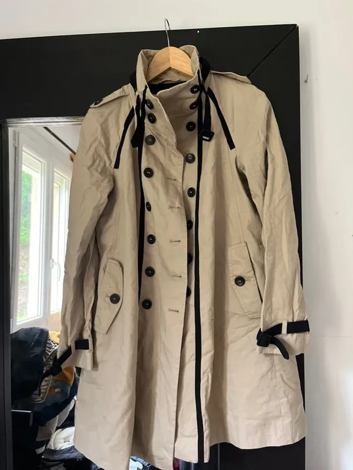 Trench Mango