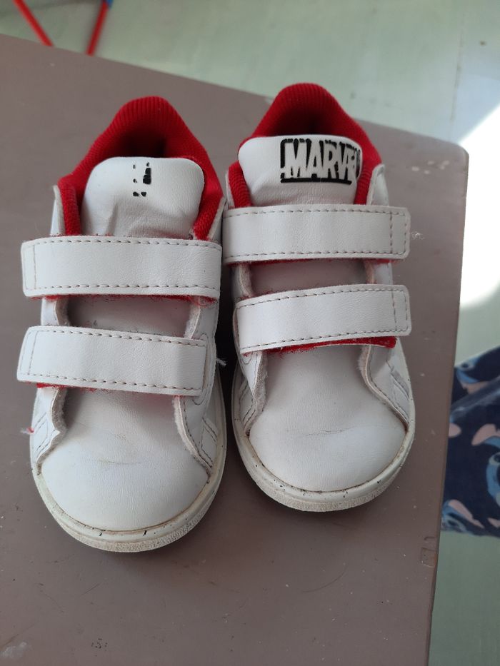 Baskets adidas spiderman pointure 22 - photo numéro 3