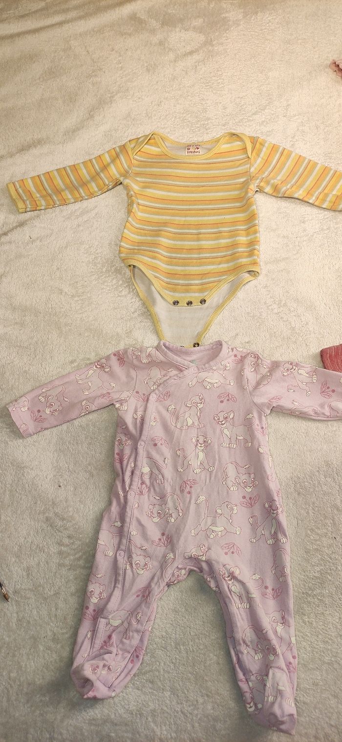 Lot vêtements 3-6 mois - photo numéro 4
