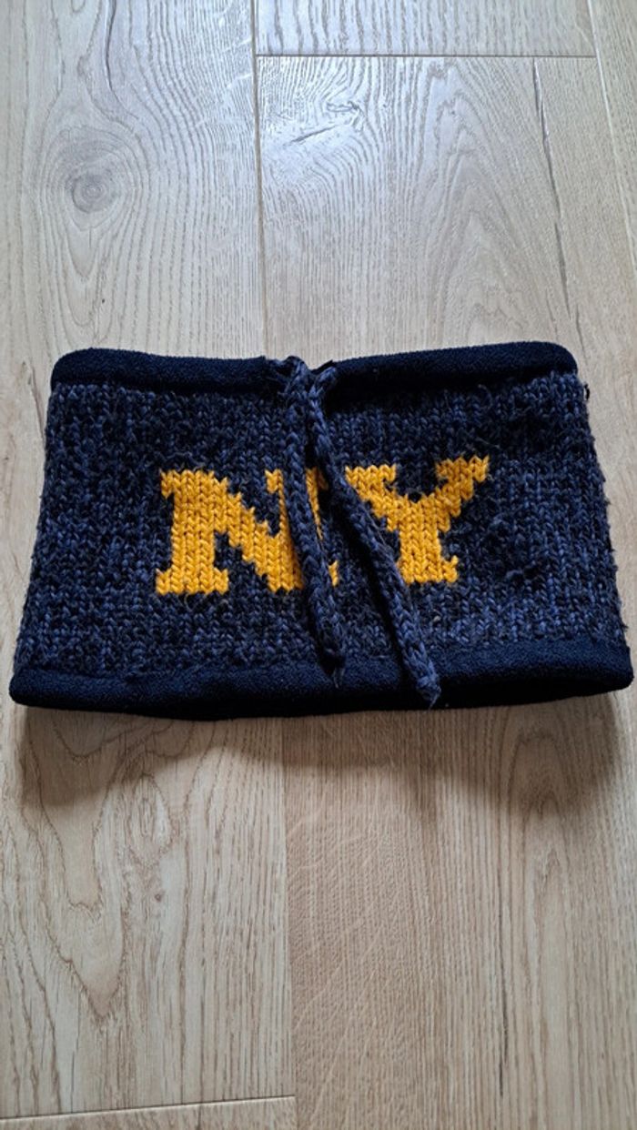 Tour de cou TBE Kiabi