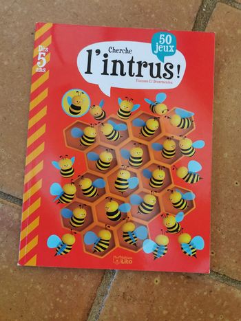 Livre de 50 jeux. Cherche l'intrus !