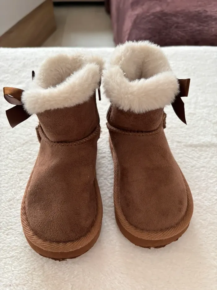 Bottines mi-hautes fille - Taille 24 - photo numéro 2