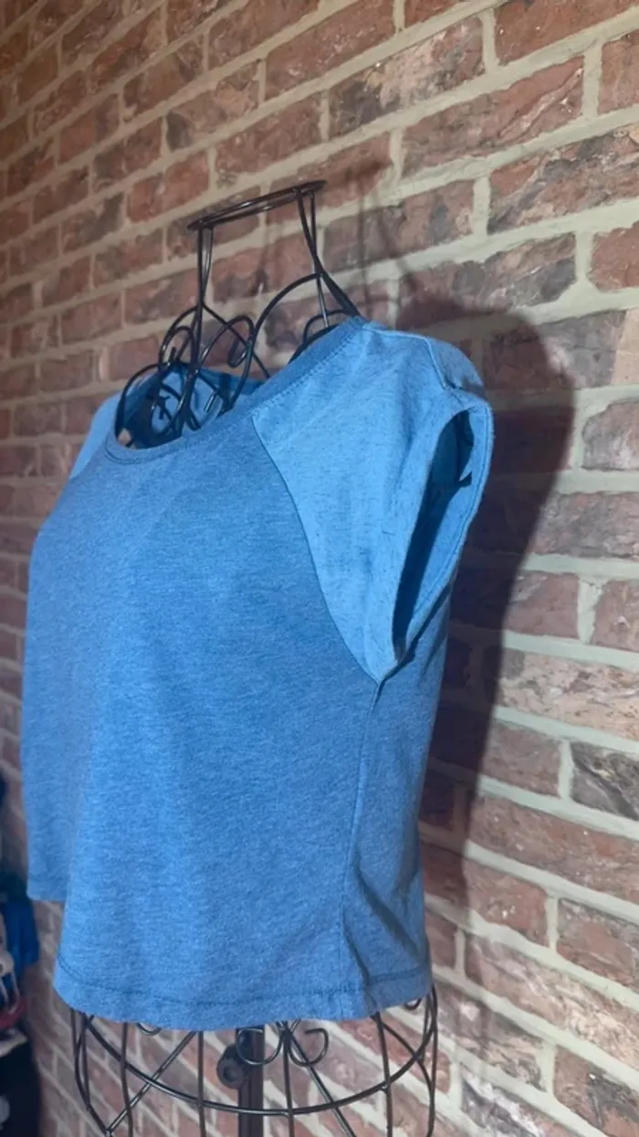 Tshirt bleu Bershka Taille S / 36 - photo numéro 4