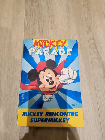 Mickey parade numéro 185