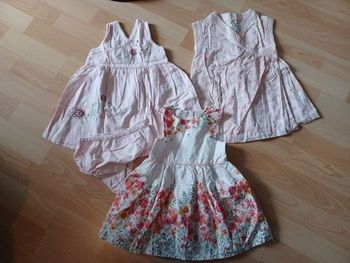 Lot 3 robes