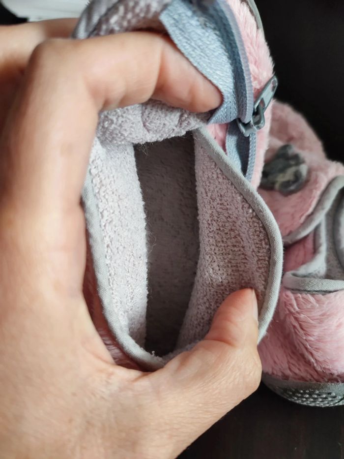 Paire de chaussons rose 23 fermeture éclair - photo numéro 7