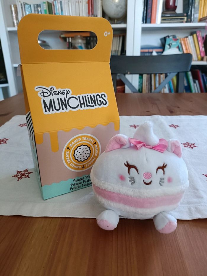 Munchlings marie macaron disney