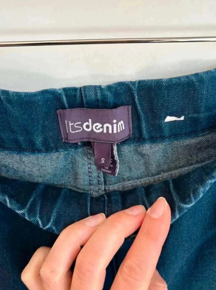 Jean bleu - photo numéro 2