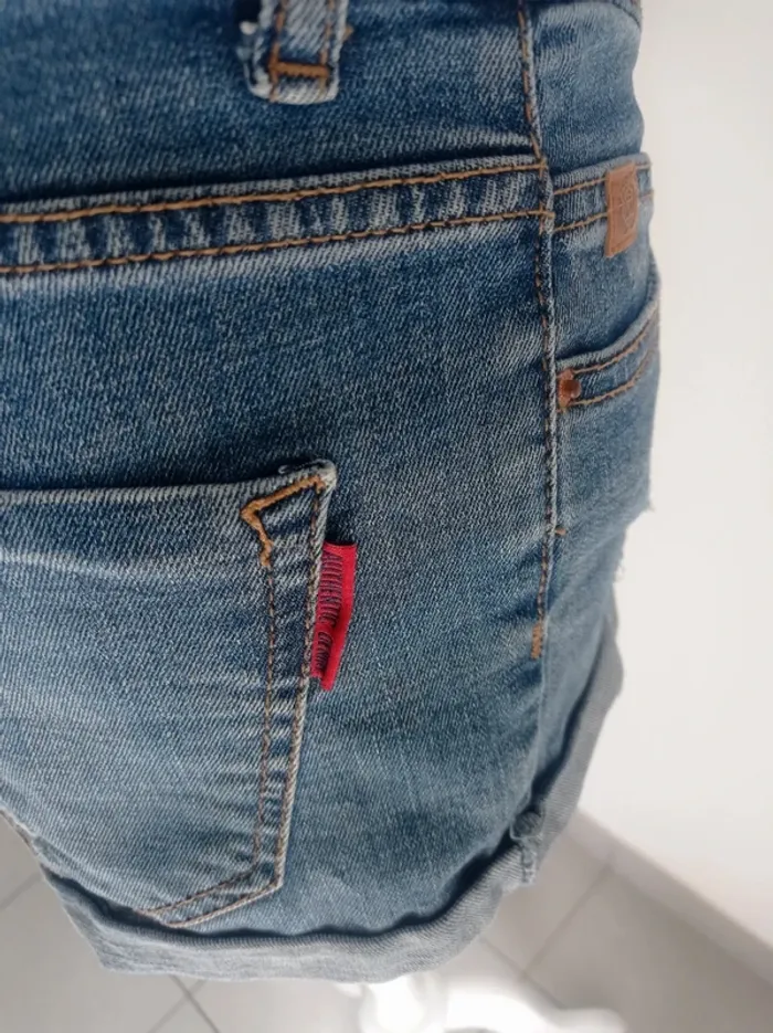 Short en jean's bleu clair délavé troué fashion original denim T.38 Jennyfer - photo numéro 5