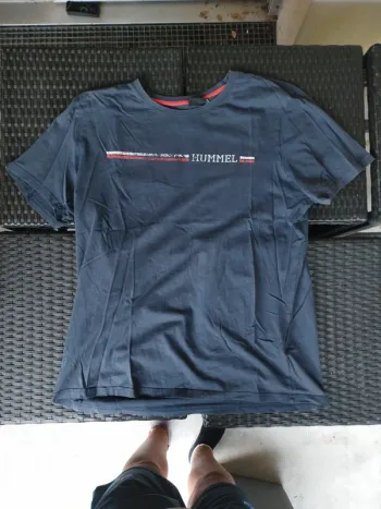 Tee shirt