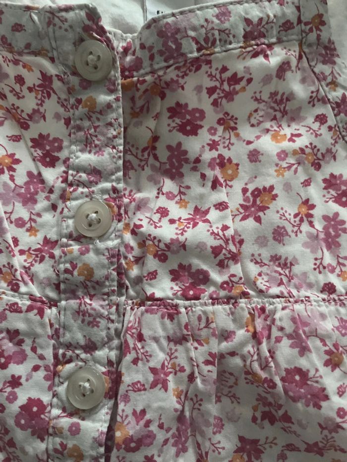Robe qui tourne à petites fleurs rose taille 3 ans - photo numéro 8
