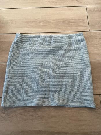 Jupe grise gaufré