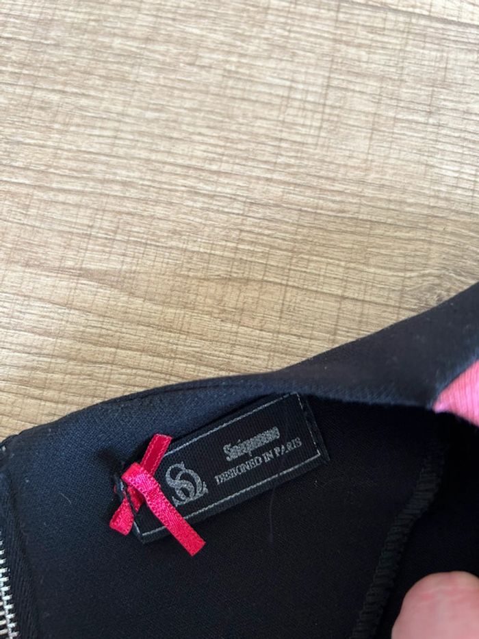Robe noire et rose à manches courtes Sinequanone taille 38 TBE - photo numéro 15