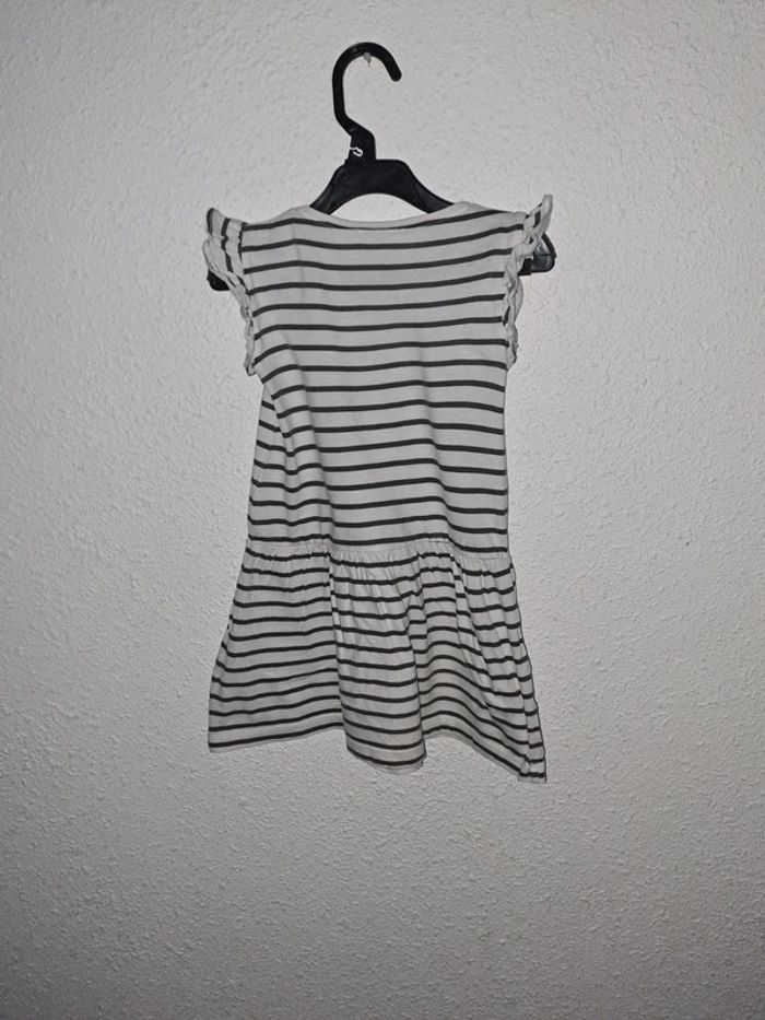 Robe fille 5 ans - photo numéro 2