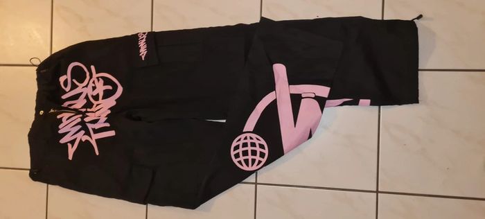 Cargo noir et rose taille 38/40 - photo numéro 2