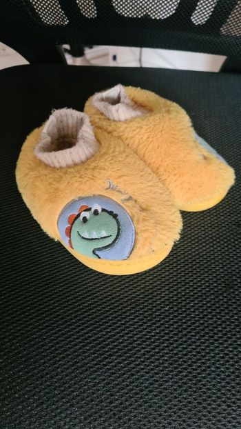 Chaussons 23/24