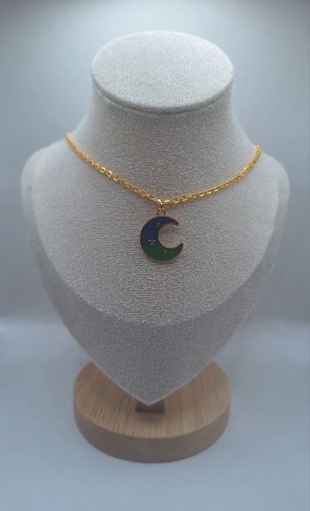 Collier lune bleue et verte