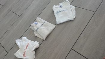 Lot body petit bateau 6 mois