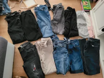 Lot 11 pantalons femme