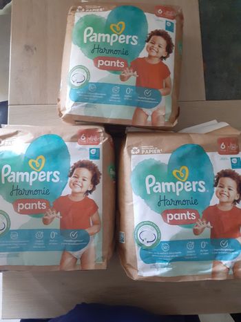 Couches Pampers harmonie/ pants