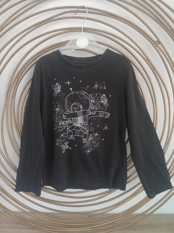 Tshirt à manches longues noir phosphorescent T8ans