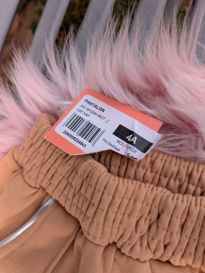 Pantalon jogging nafnaf neuf. 4 ans - photo numéro 3