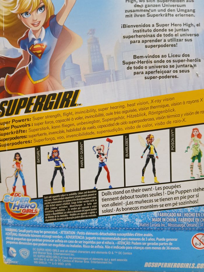 boite super hero girls DC - photo numéro 2