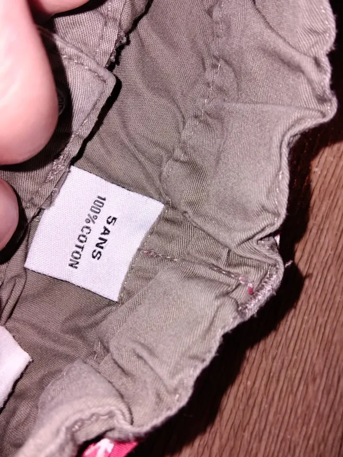 Short kaki - photo numéro 2