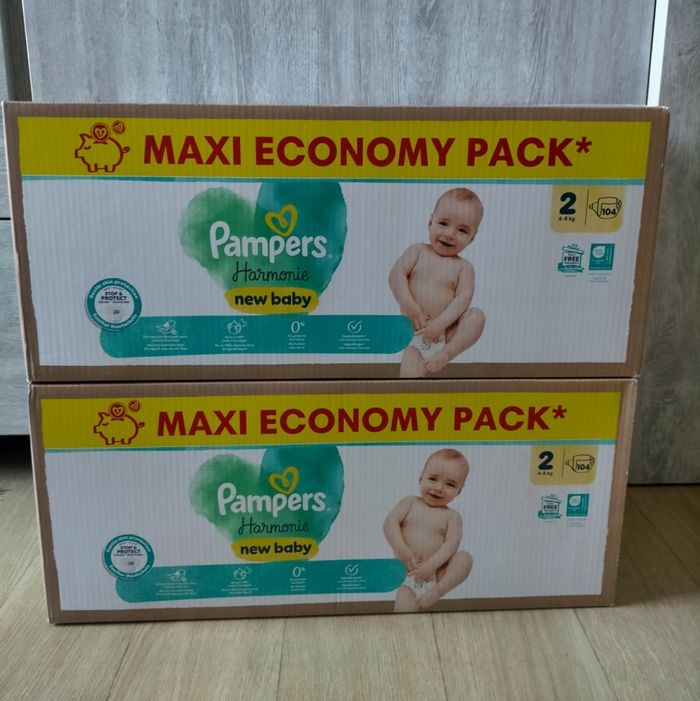 Lot couches pampers harmonie taille 2