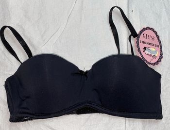 soutien gorge Caprice  neuf avec étiquette  taille 85B