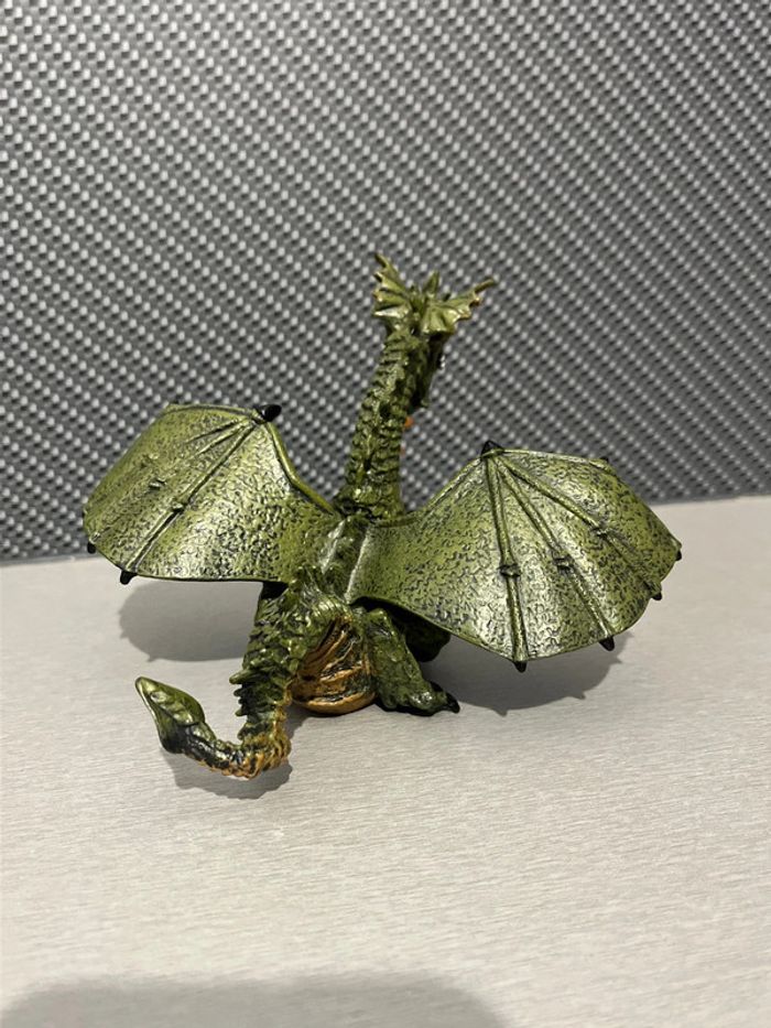 Dragon ailé - photo numéro 3