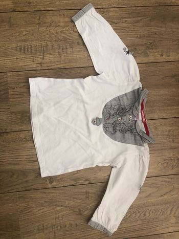 2 t shirt ML 18 mois