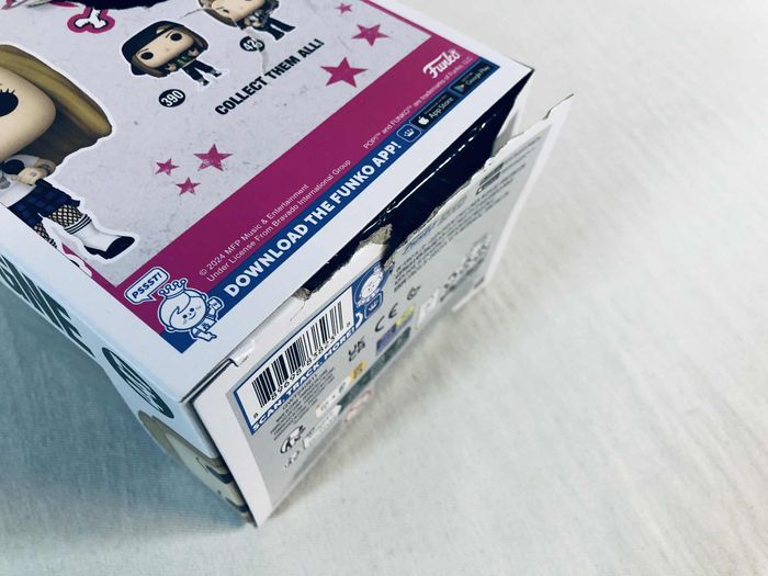 Avril Lavigne : N447 Avril Lavigne POP! Funko - photo numéro 9