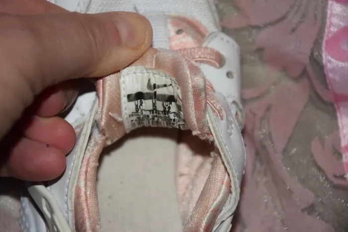👟 Baskets Nike Huarache Bébé – Rose – Pointure 22 👟 - photo numéro 3