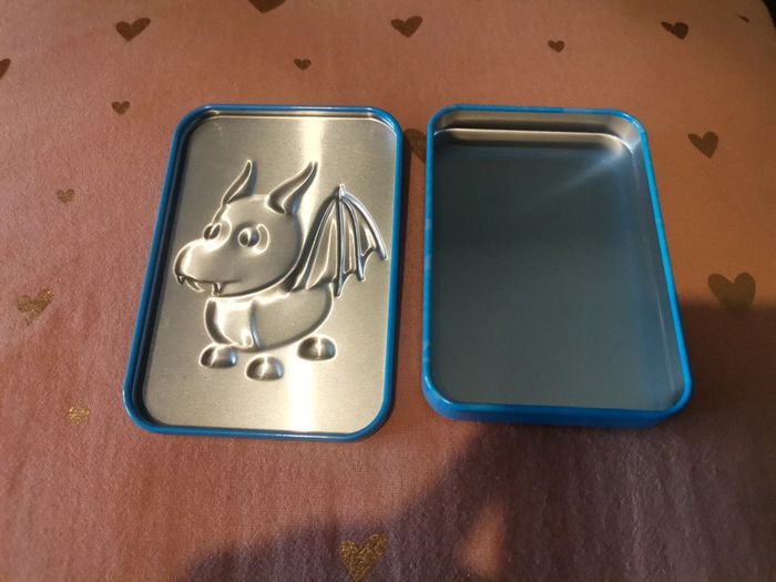 Boîte adopt me - photo numéro 4