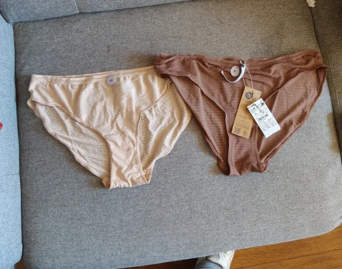 Lot de deux culottes rose clair et vieux rose taille xl femme Kiabi neuves
