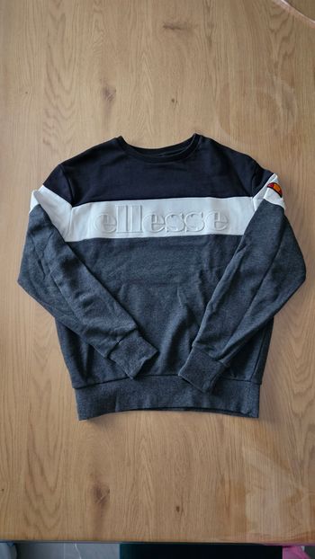 Pull ellesse