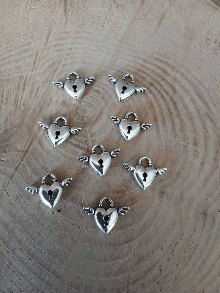 Lot de 16 pendentifs coeurs cadenas ailes d’anges