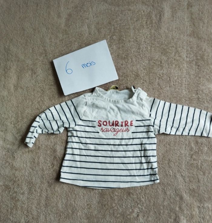 Lot haut 6 mois - photo numéro 4