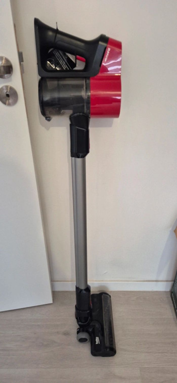 Aspirateur balai Beko - photo numéro 16