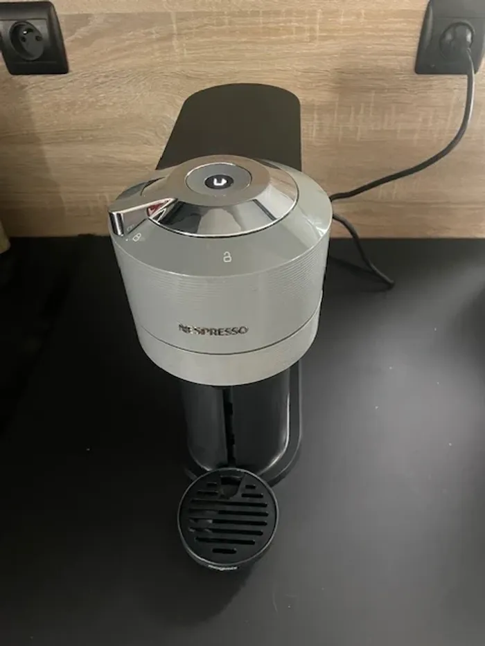 Machine a café Nespresso Magimix Vertuo Next Gris - photo numéro 2