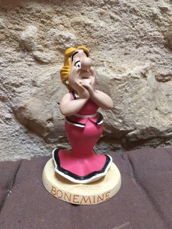 Figurine Bonemine Plastoy