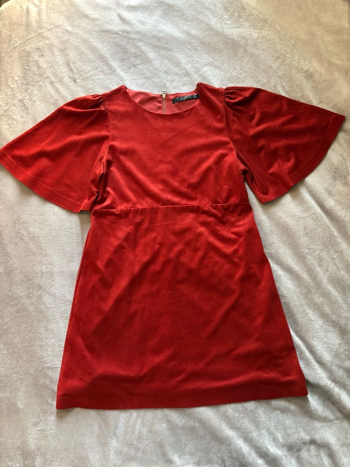 Robe Zara rouge brique – effet daim, manches 3/4 taille 38 en très bon état - photo numéro 4