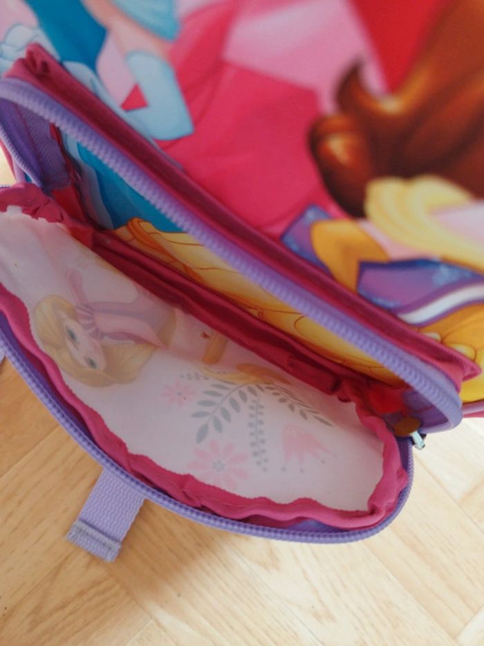 Cartable en fant fille princesse Disney - photo numéro 4