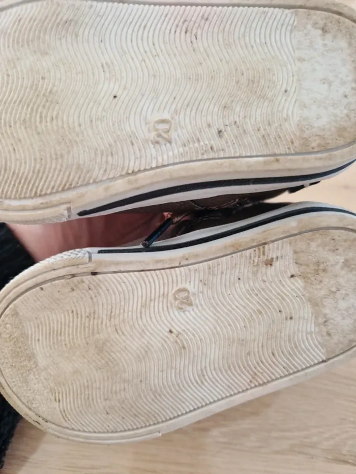 Chaussure taille 20 - photo numéro 4