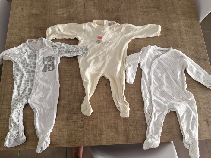 Lot pyjama/bodys 3mois - photo numéro 7