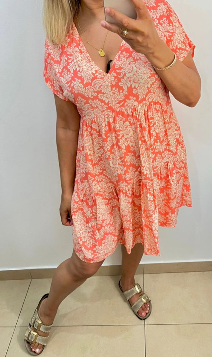 🍑 Robe courte fleurie – C2T Taille M - photo numéro 2