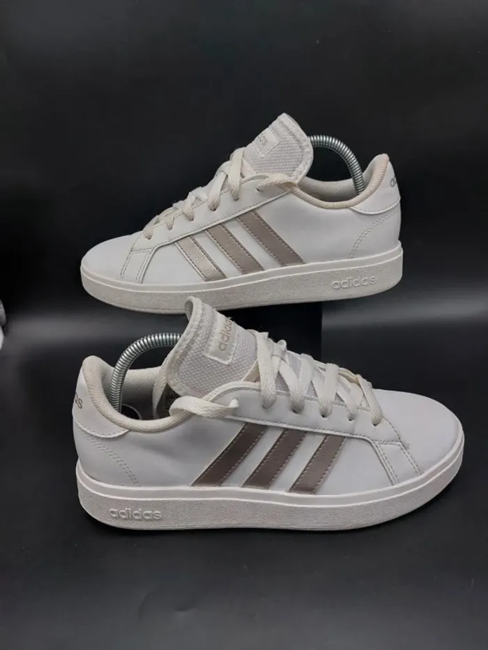 Adidas Grand Court
